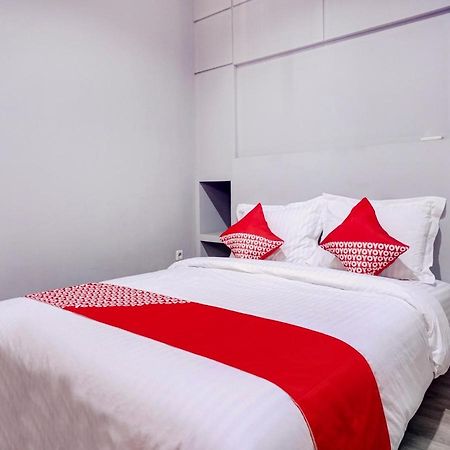Hotel Oyo 1805 Fatmawati Mansion Syariah Dżakarta Zewnętrze zdjęcie