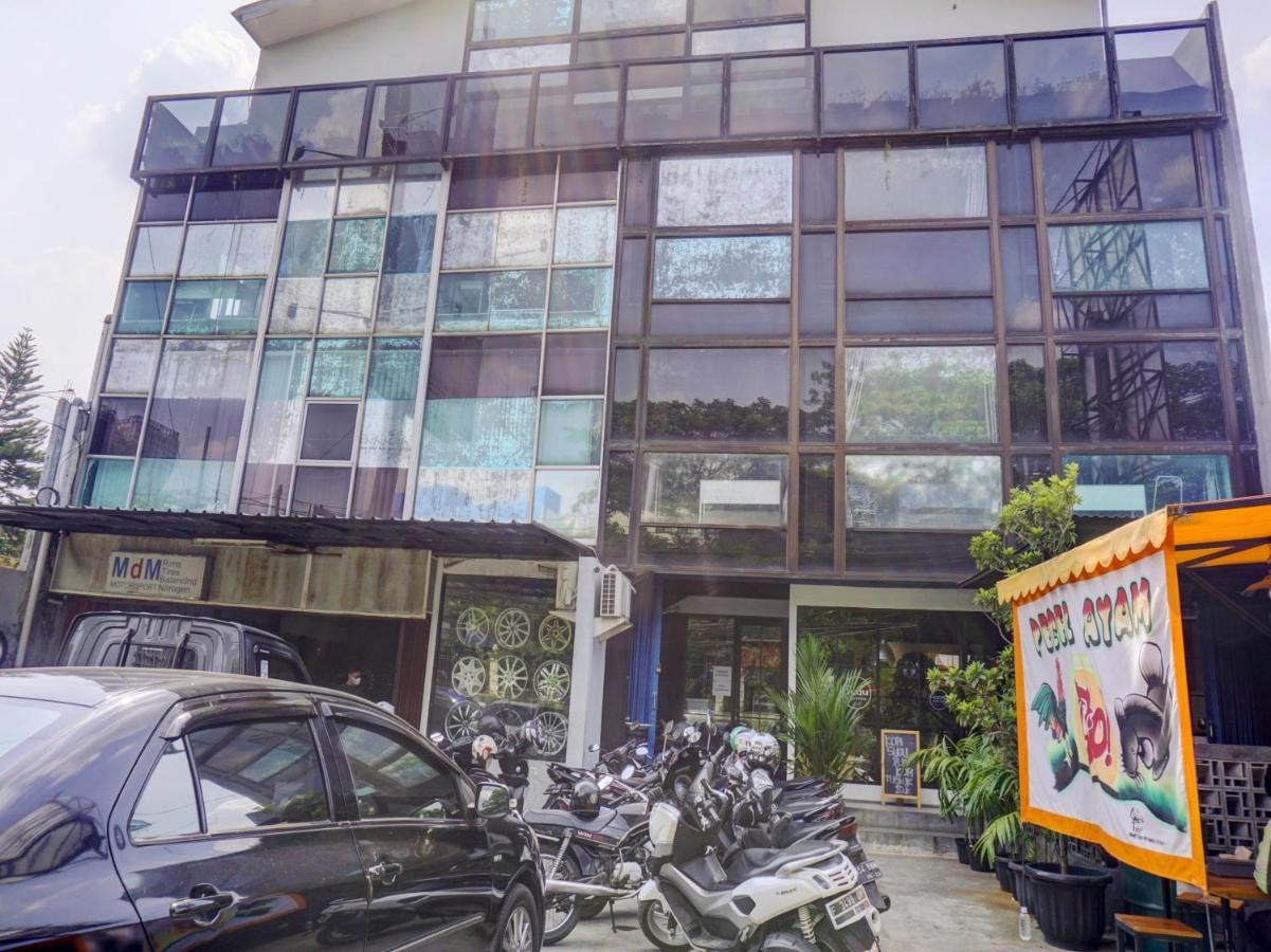 Hotel Oyo 1805 Fatmawati Mansion Syariah Dżakarta Zewnętrze zdjęcie