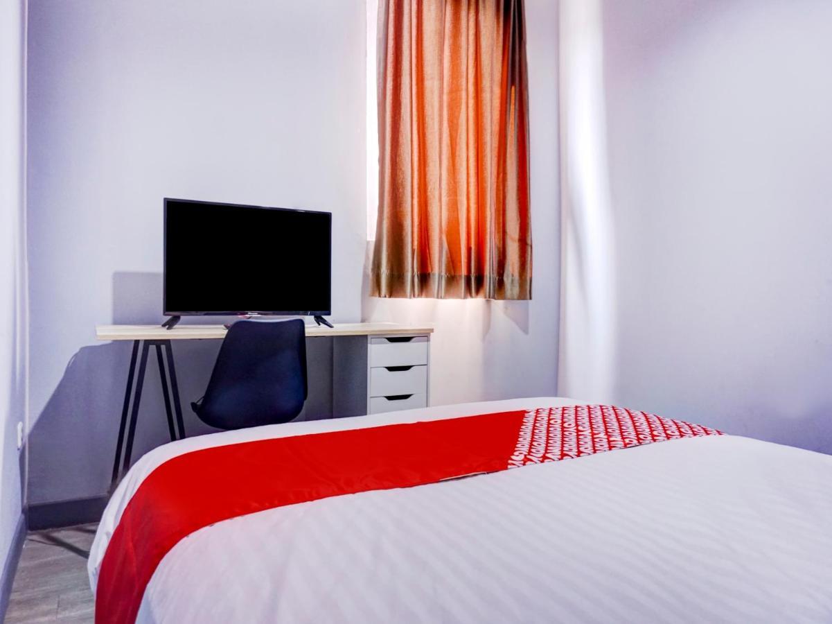 Hotel Oyo 1805 Fatmawati Mansion Syariah Dżakarta Zewnętrze zdjęcie