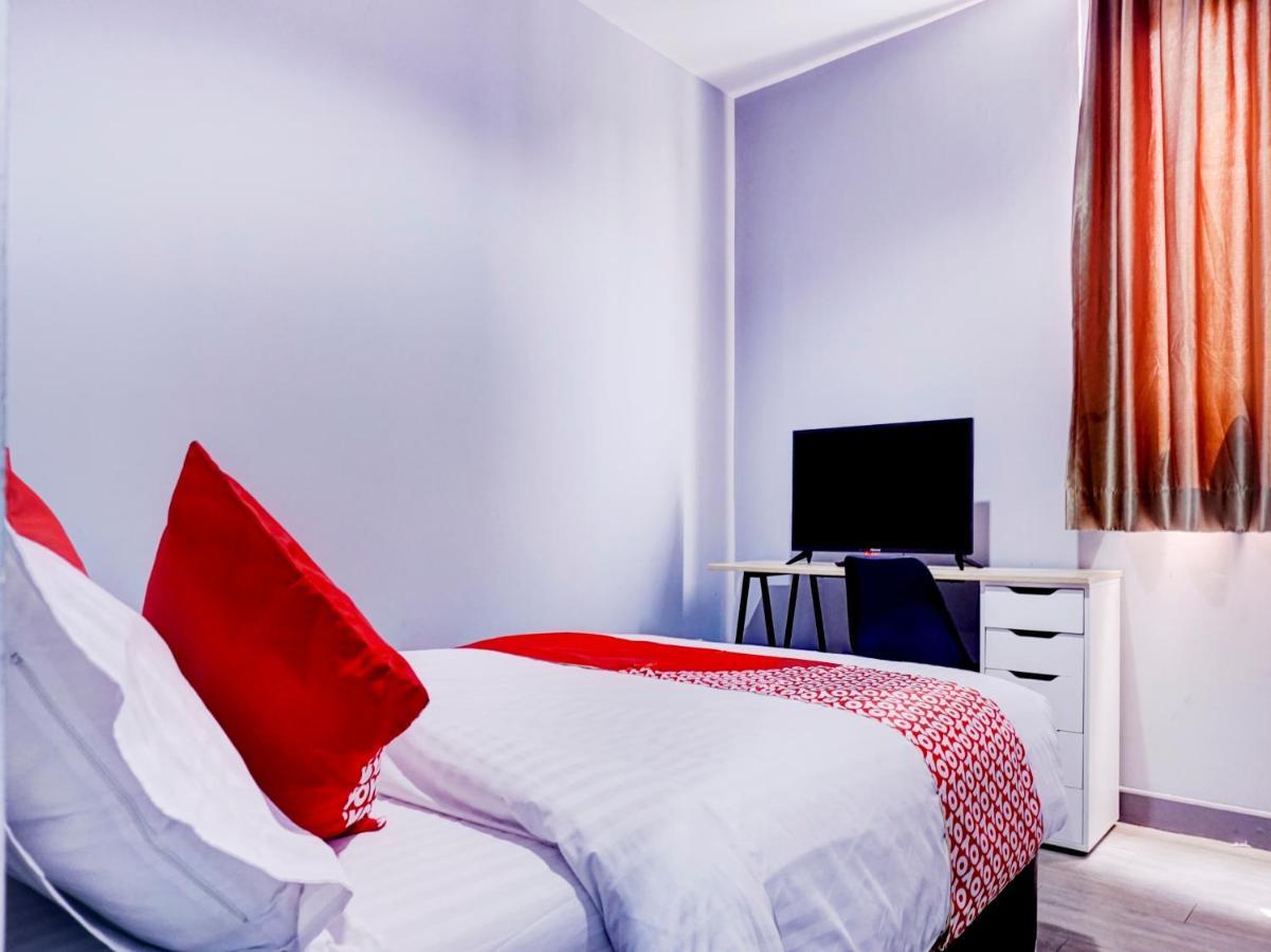 Hotel Oyo 1805 Fatmawati Mansion Syariah Dżakarta Zewnętrze zdjęcie