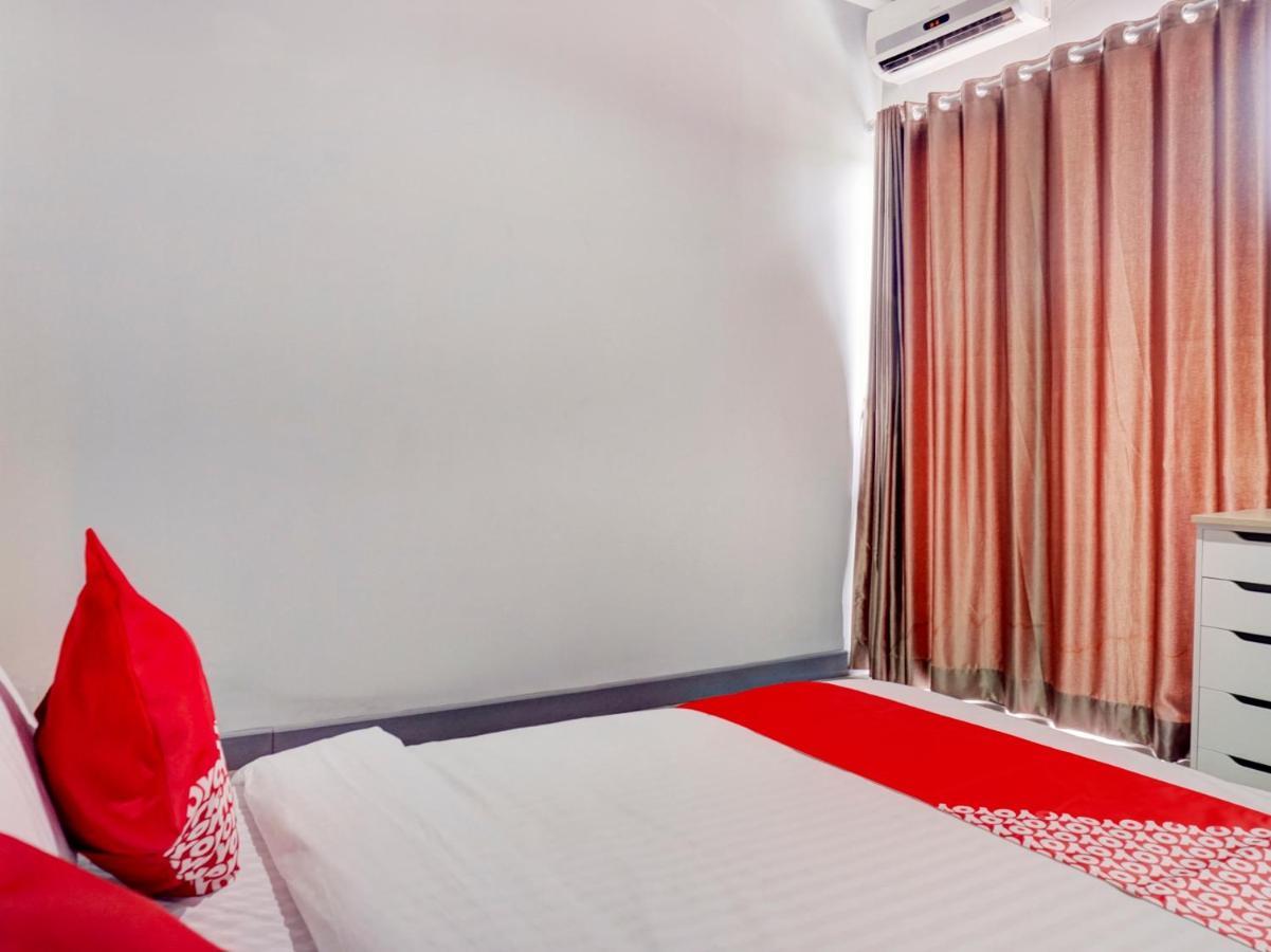 Hotel Oyo 1805 Fatmawati Mansion Syariah Dżakarta Zewnętrze zdjęcie